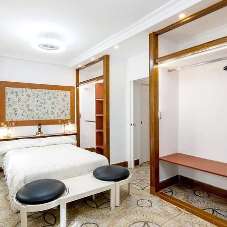 Precioso Apartamento Centrico Seville Exterior photo
