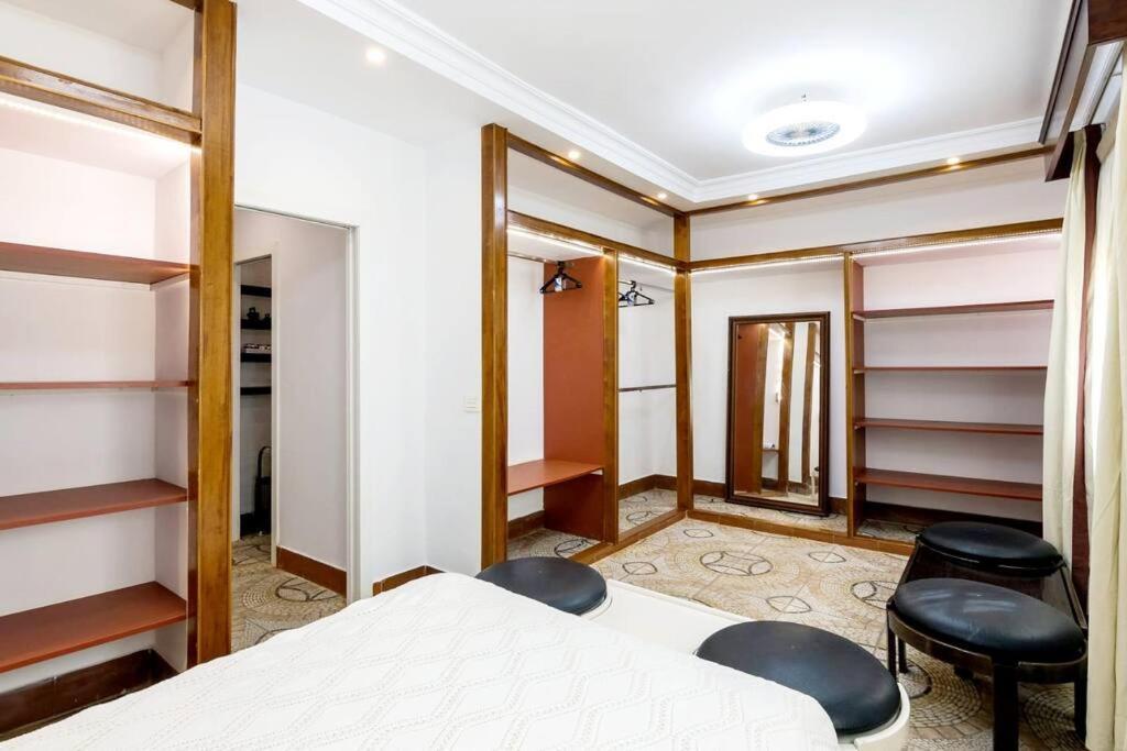 Precioso Apartamento Centrico Seville Exterior photo